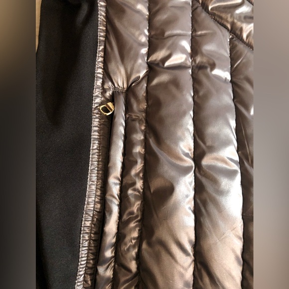 Calvin Klein Performance Vest. New without Tags - Picture 8 of 10